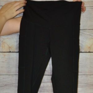 tight black active leggings